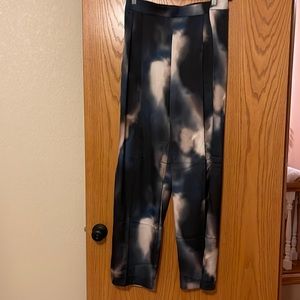 Never worn H & M High waisted,  wide leg pants with pockets